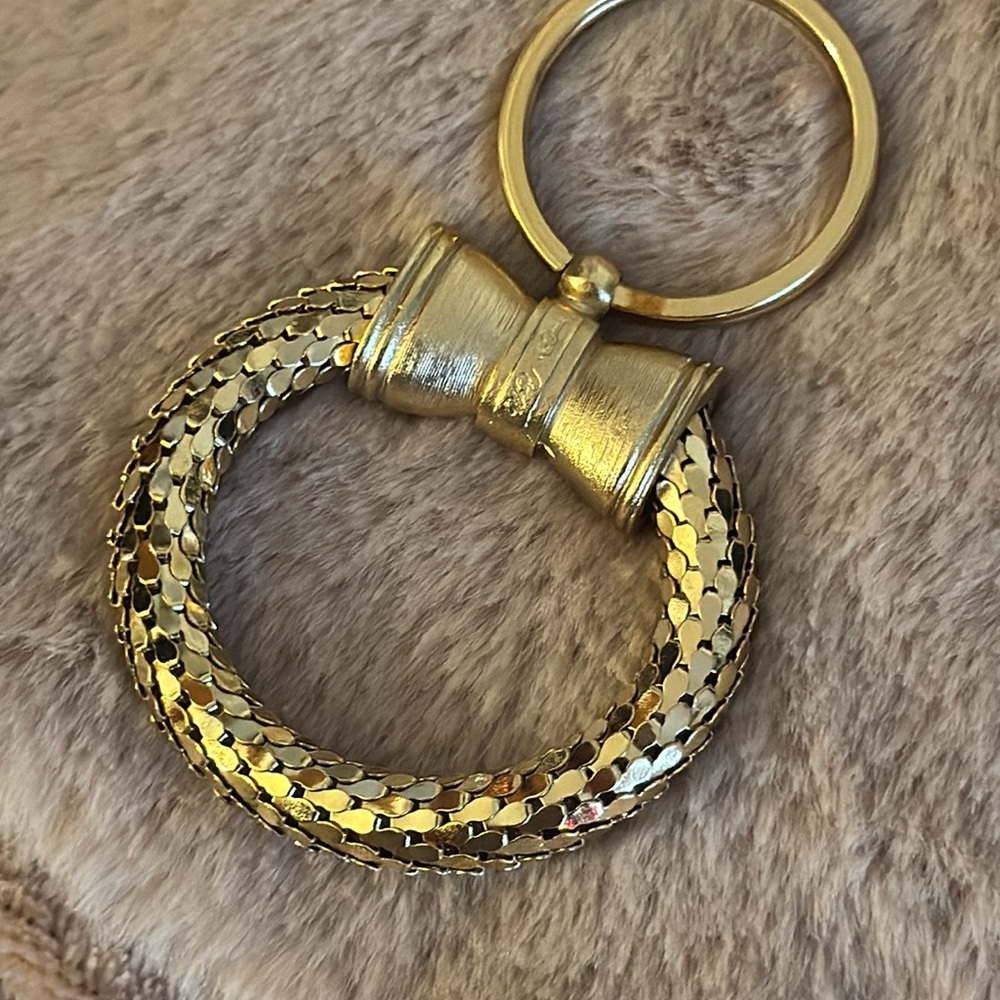 Whiting & Davis bow key ring - Picture 6 of 6